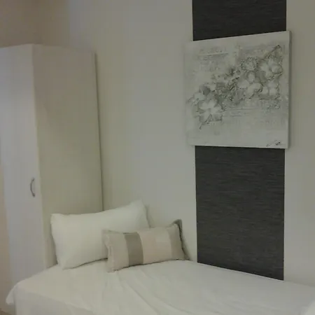 Haniotitours Apartahotel