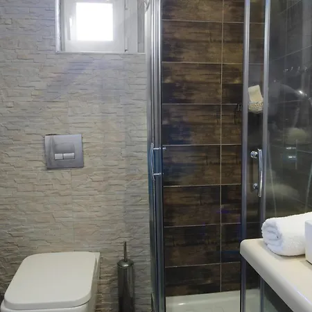 Ξενοδοχείο με διαμερίσματα Haniotitours Χανιώτη