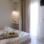 Haniotitours מלון דירות 3*