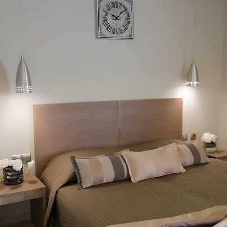 Haniotitours Lägenhetshotell 3*